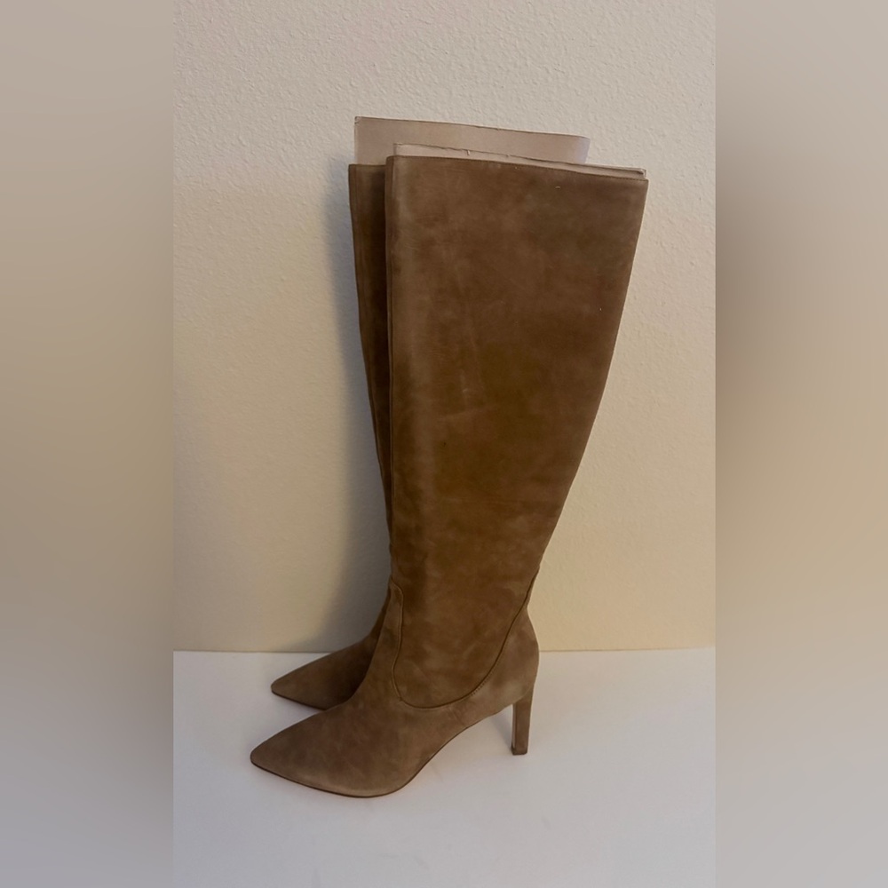 NIB Nine West Maxim Dark Natural Suede Heeled Boots, Size 9.5